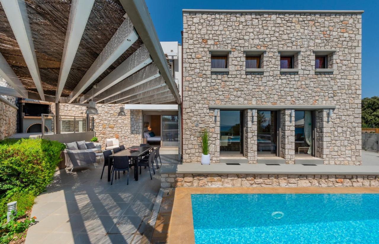 Villa Costamare - Enjoy Lazy Days On The Private Pool-Jacuzzi Pefki Kültér fotó