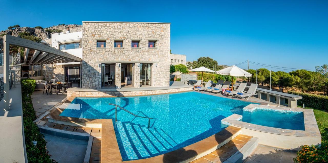Villa Costamare - Enjoy Lazy Days On The Private Pool-Jacuzzi Pefki Kültér fotó