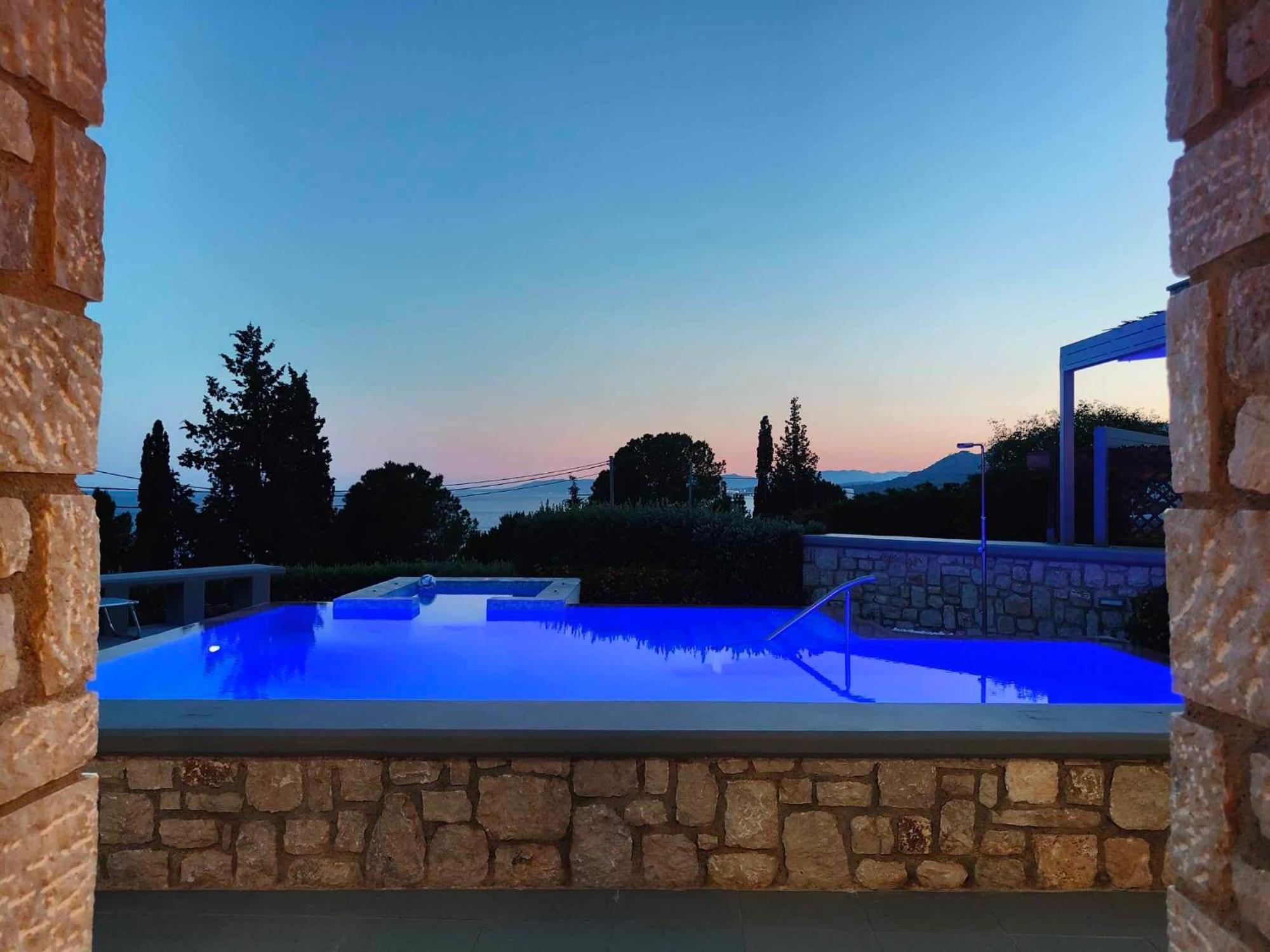 Villa Costamare - Enjoy Lazy Days On The Private Pool-Jacuzzi Pefki Kültér fotó